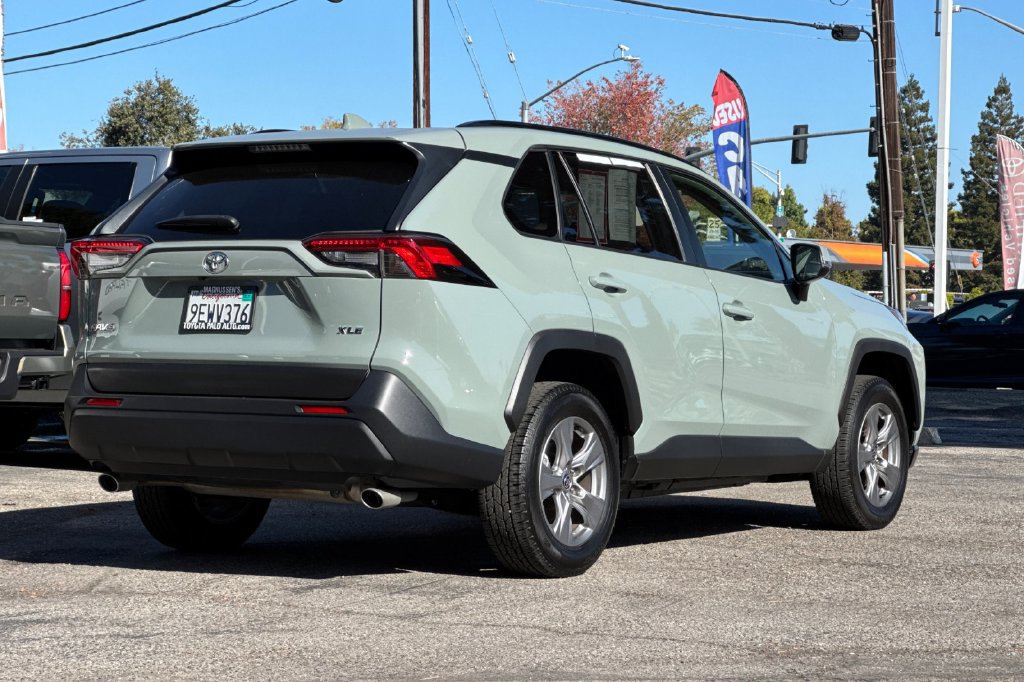 Certified 2023 Toyota RAV4 XLE w/ Convenience Package FWD image 3