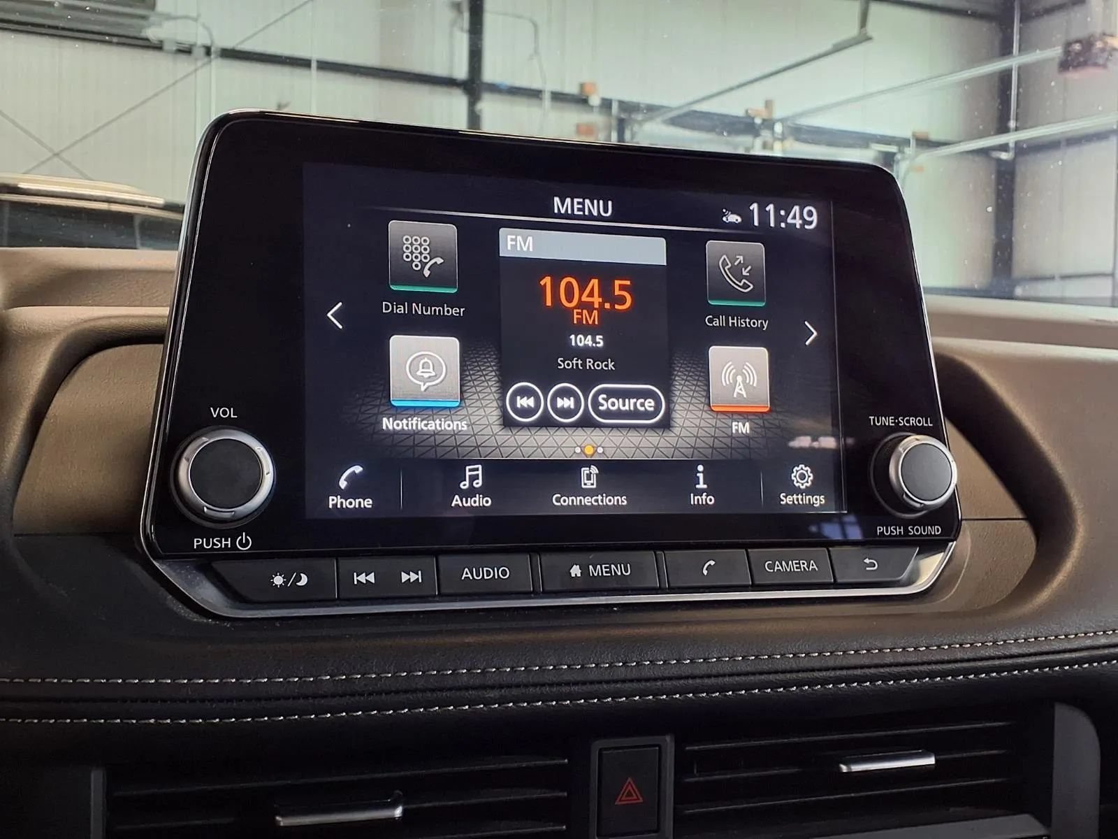 Used 2025 Nissan Rogue SV AWD/4WD image 21