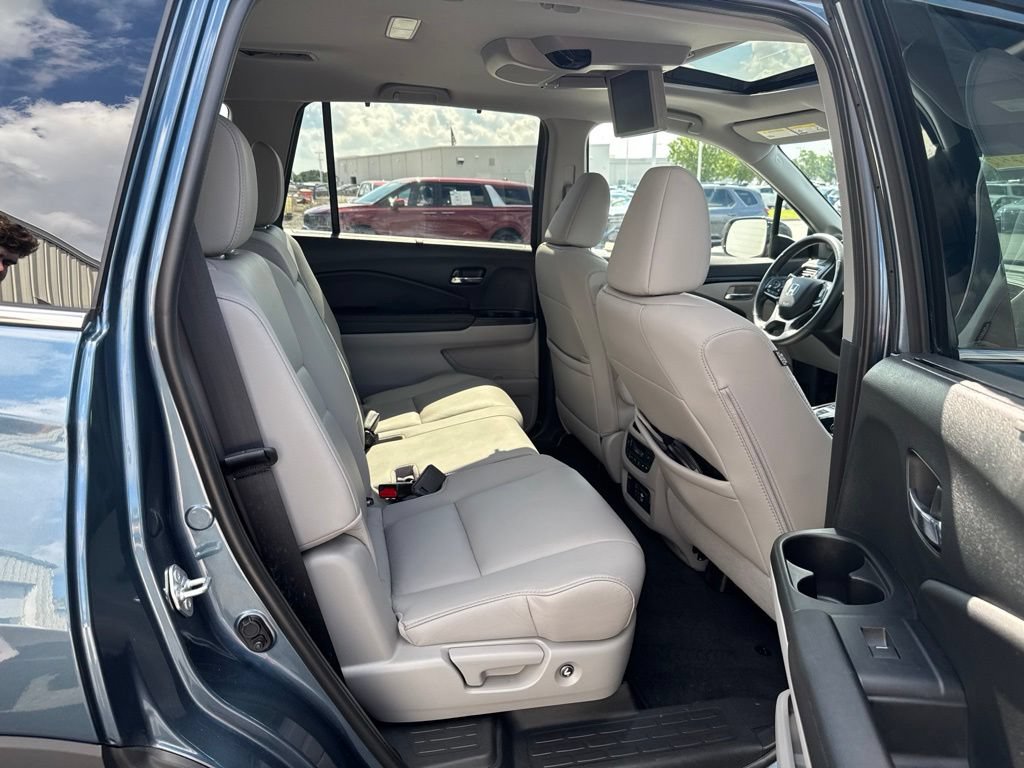 Used 2022 Honda Pilot Touring image 37