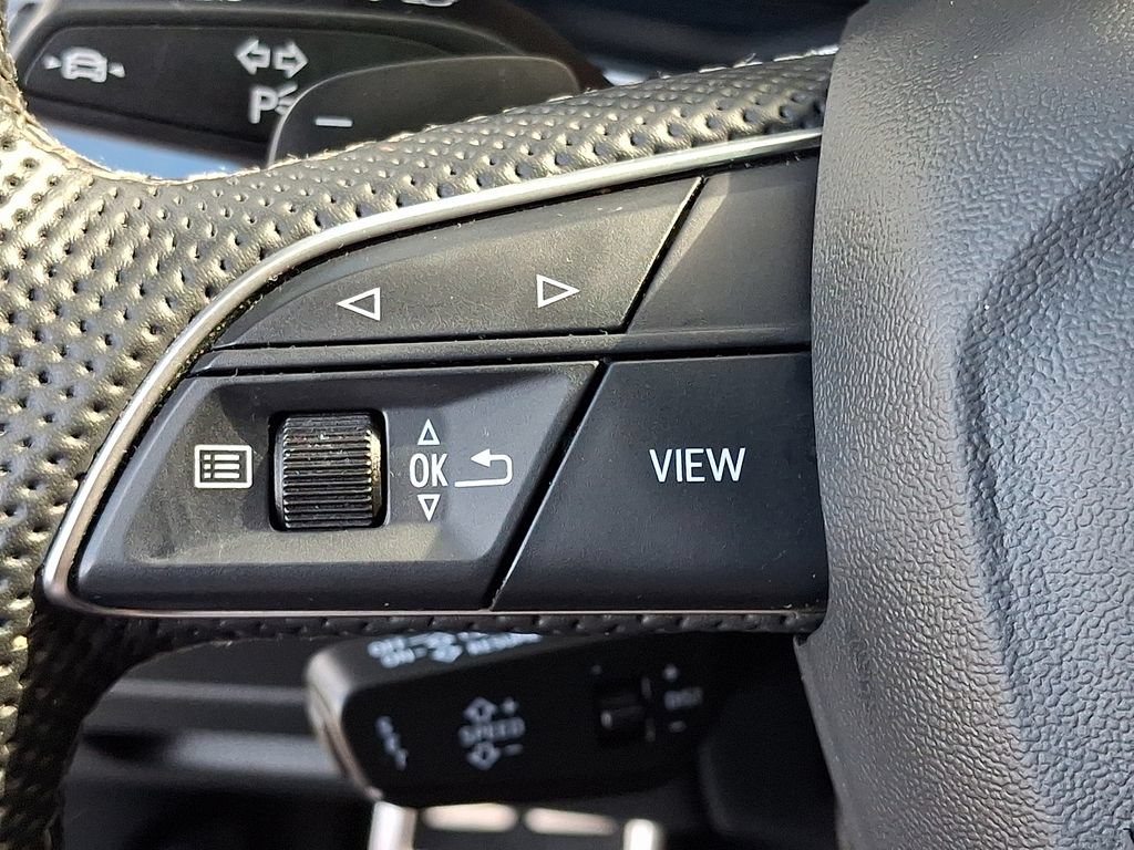 Used 2025 Audi SQ8 Premium Plus AWD/4WD image 23