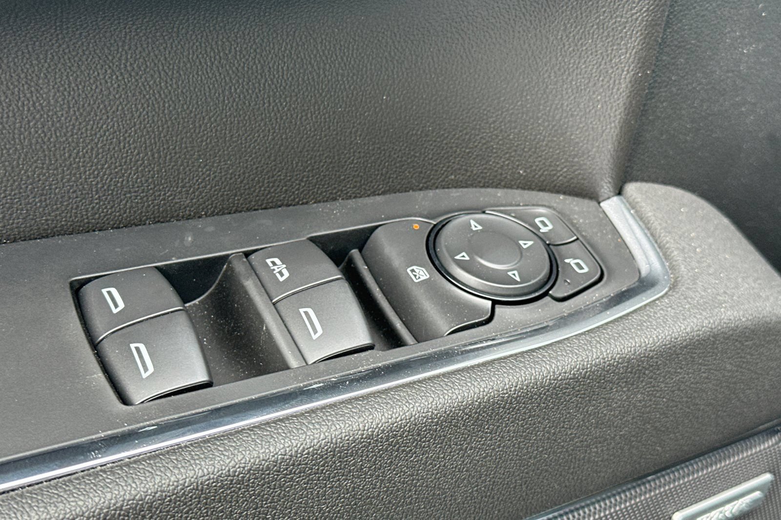 New 2026 Chevrolet Silverado 1500 LT Trail Boss w/ Convenience Package II AWD/4WD image 12