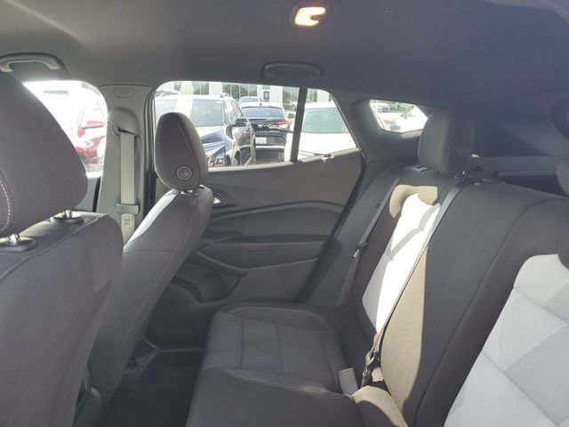 Certified 2025 Chevrolet Trax RS w/ Driver Confidence Package FWD image 8