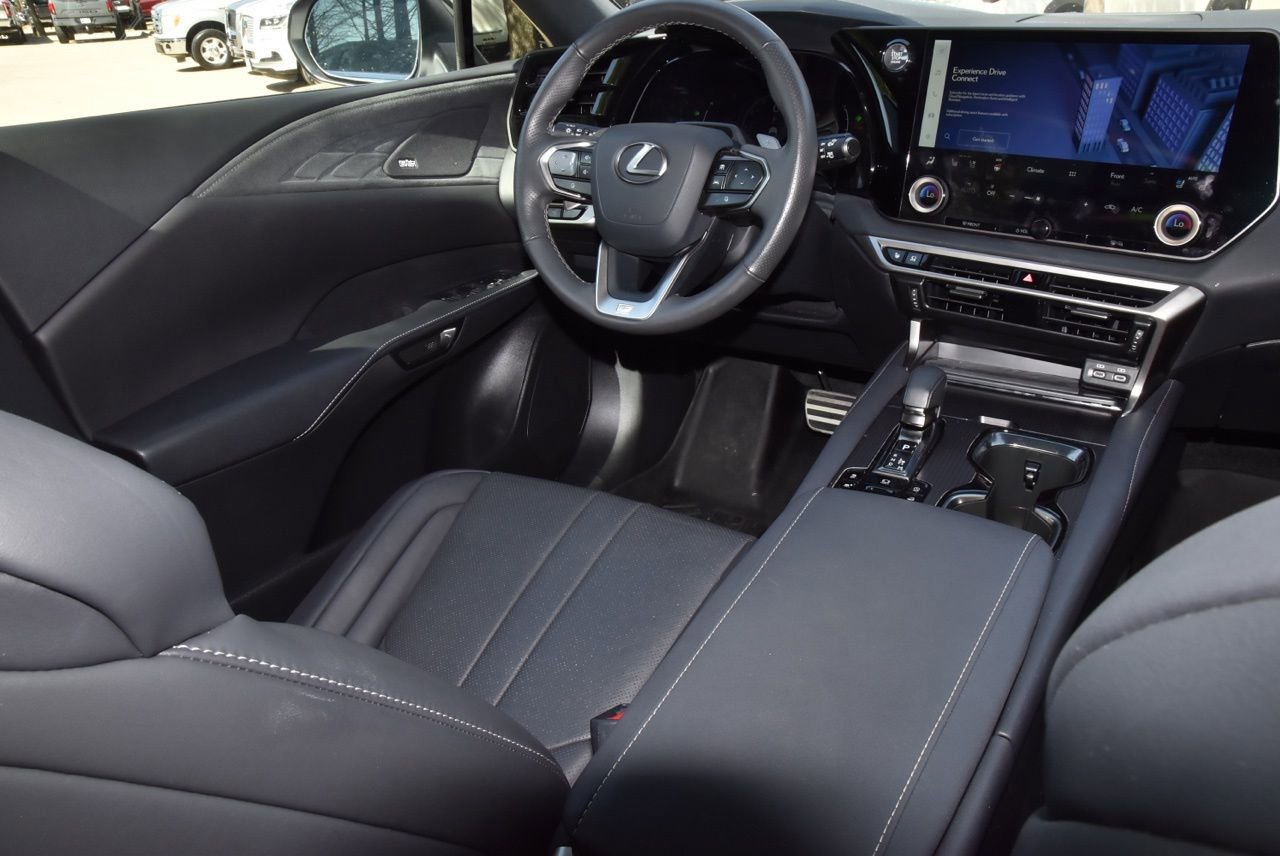 Used 2024 Lexus RX 350 F Sport w/ Convenience Package image 15