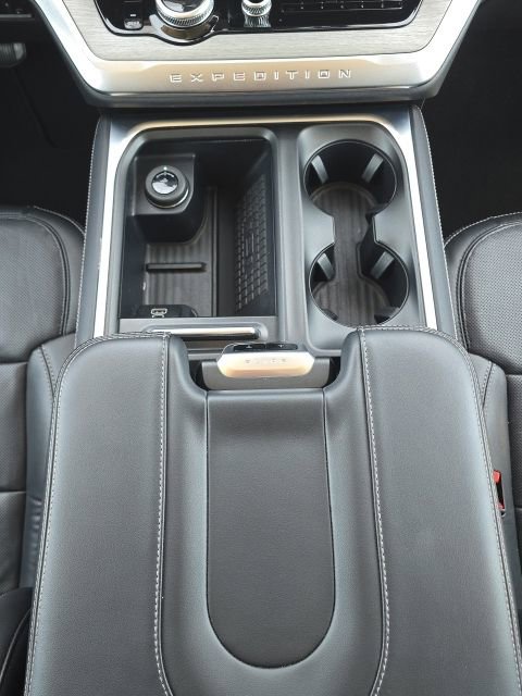 Used 2025 Ford Expedition Max Platinum AWD/4WD image 45