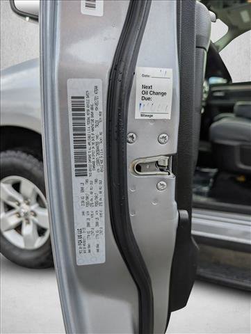 Used 2019 RAM 1500 Classic SLT w/ Luxury Group image 22