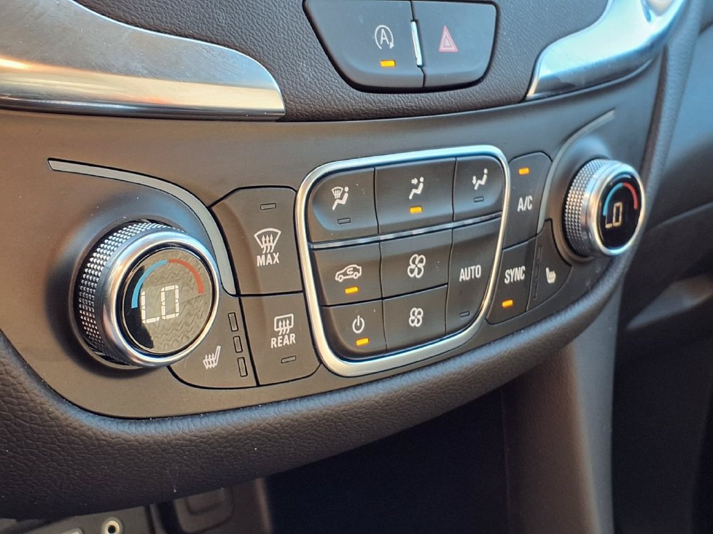 Used 2024 Chevrolet Equinox LT AWD/4WD image 25