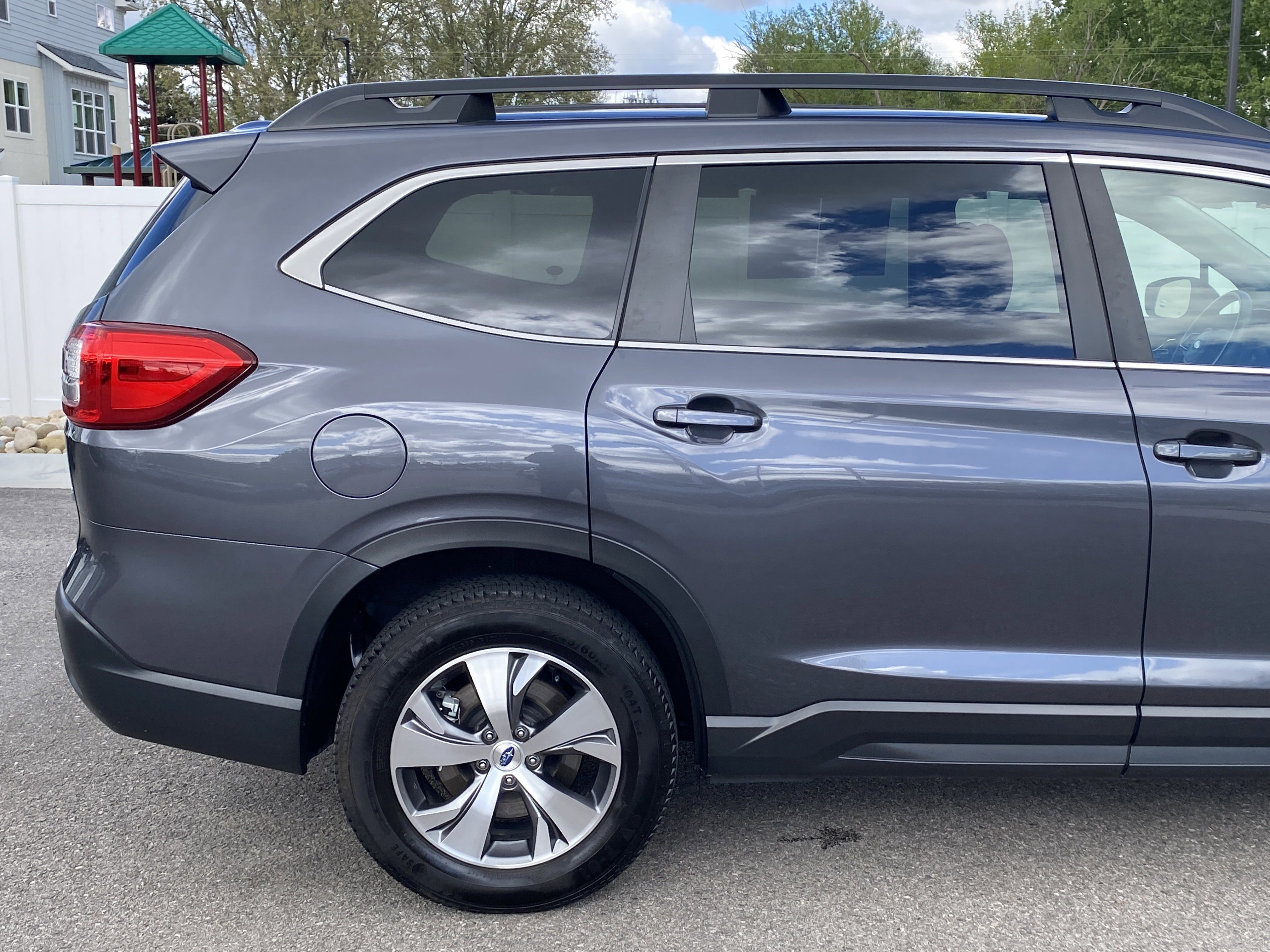 Certified 2022 Subaru Ascent Premium w/ Convenience Package AWD/4WD image 6