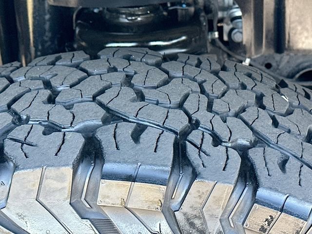 Used 2021 Jeep Gladiator Overland image 32