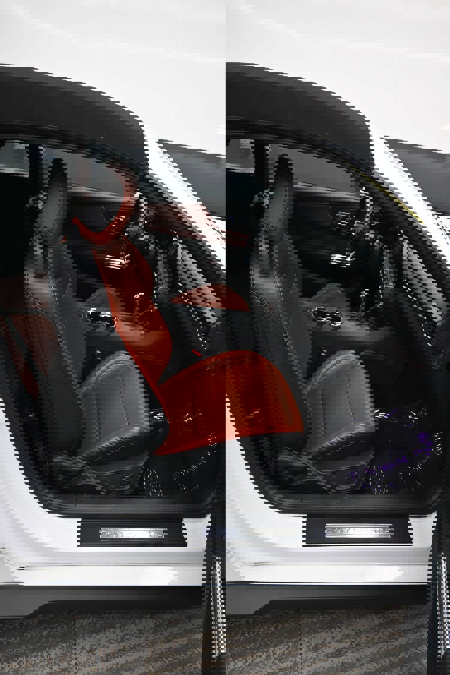 Used 2024 Ford Mustang Premium image 11