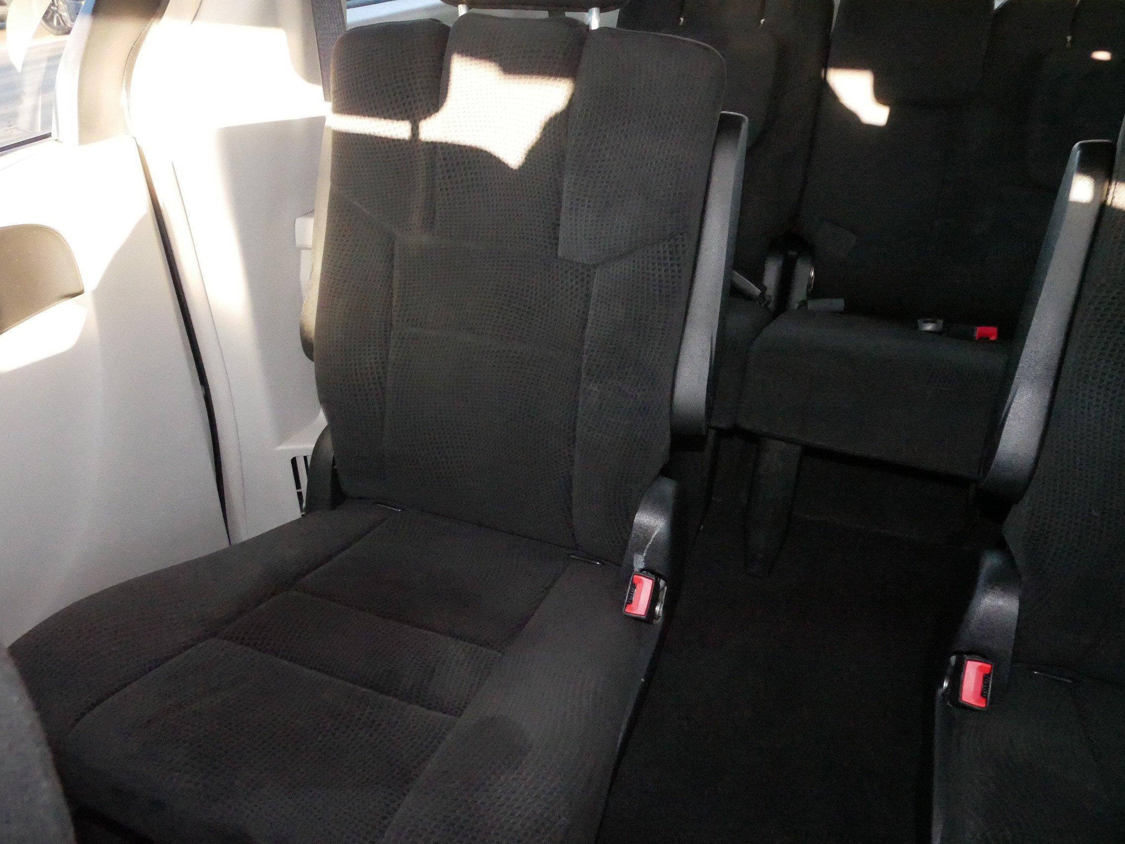 Used 2014 Chrysler Town & Country Touring image 12