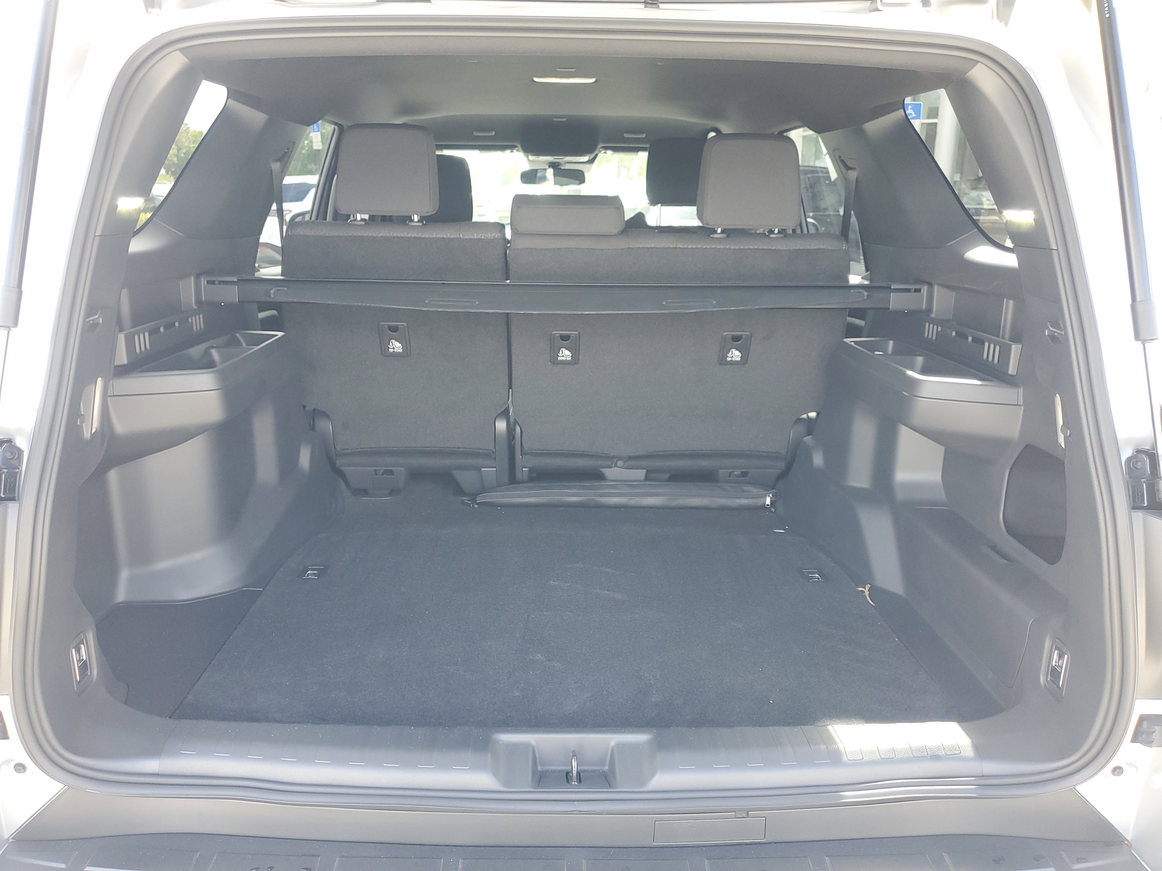 Used 2025 Toyota 4Runner SR5 image 9