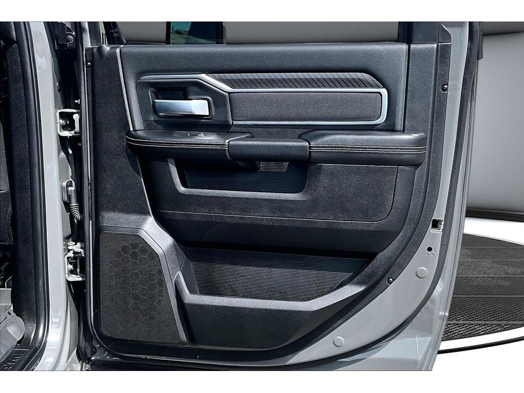 New 2026 RAM 3500 Big Horn AWD/4WD image 47