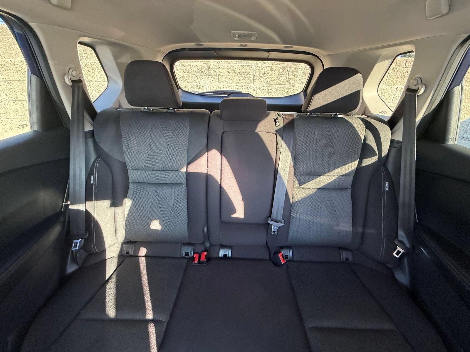 Used 2025 Nissan Rogue SV FWD image 40