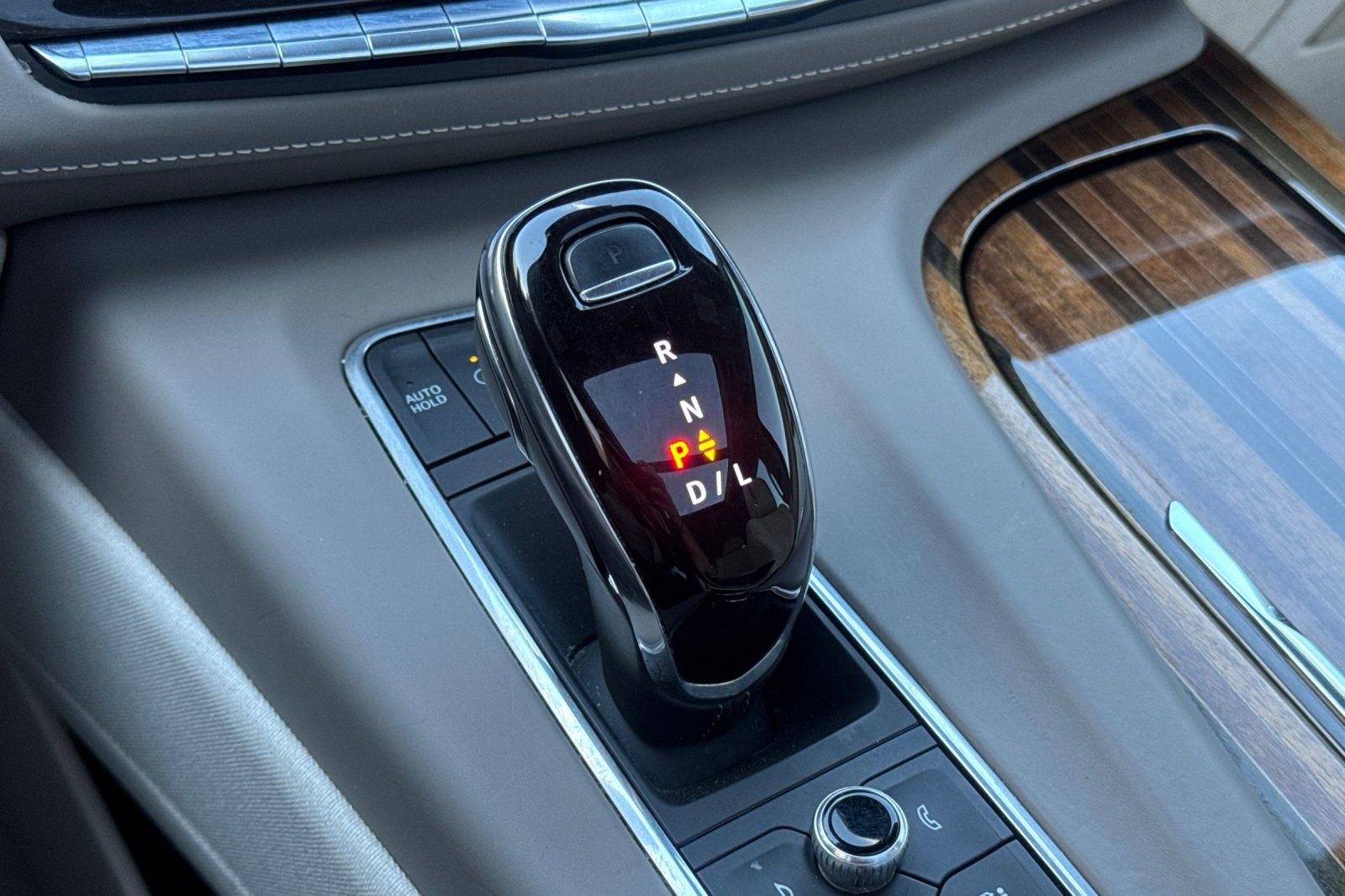 Used 2022 Cadillac Escalade ESV Sport Platinum w/ Heavy-Duty Trailer Package image 24