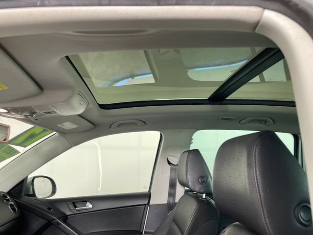 Used 2017 Volkswagen Tiguan Wolfsburg Edition AWD/4WD image 11