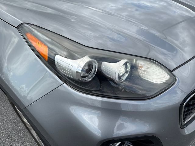 Used 2019 Kia Sportage LX image 12