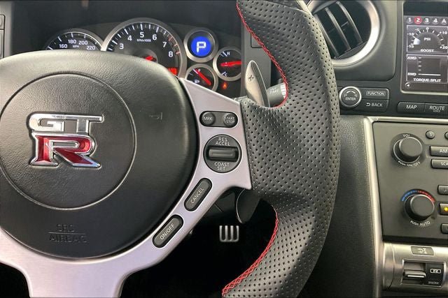 Used 2010 Nissan GT-R Premium AWD/4WD image 23