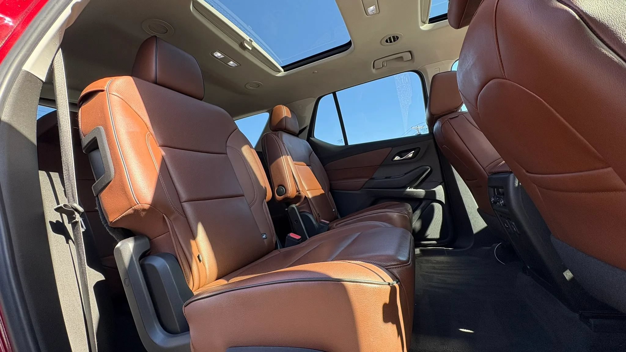 Used 2019 Chevrolet Traverse High Country AWD/4WD image 31