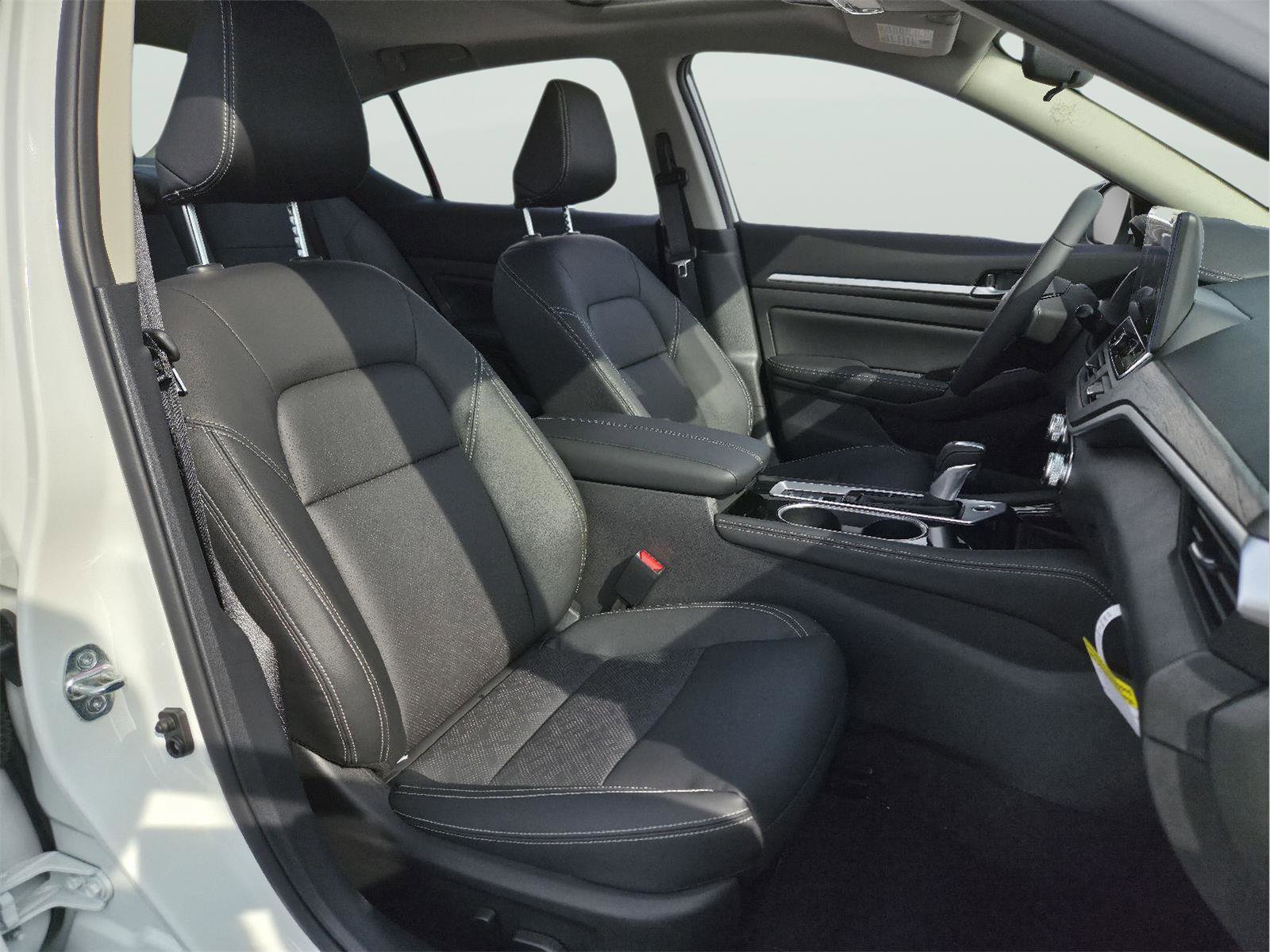 New 2025 Nissan Altima 2.5 SL image 15