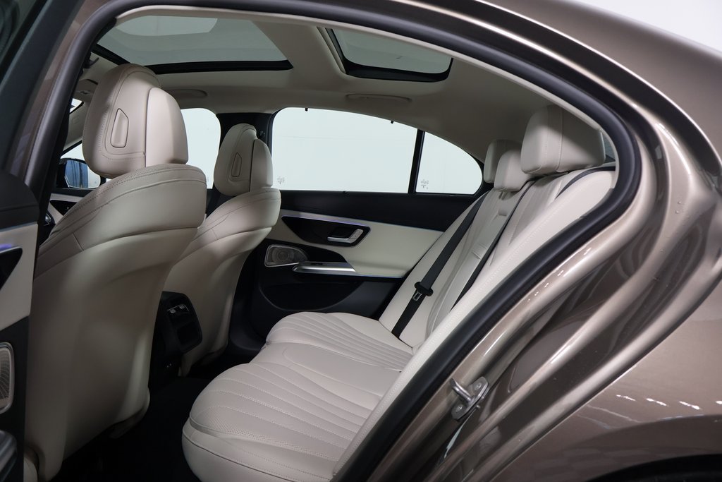 New 2027 Mercedes-Benz E 450 4MATIC Sedan image 6