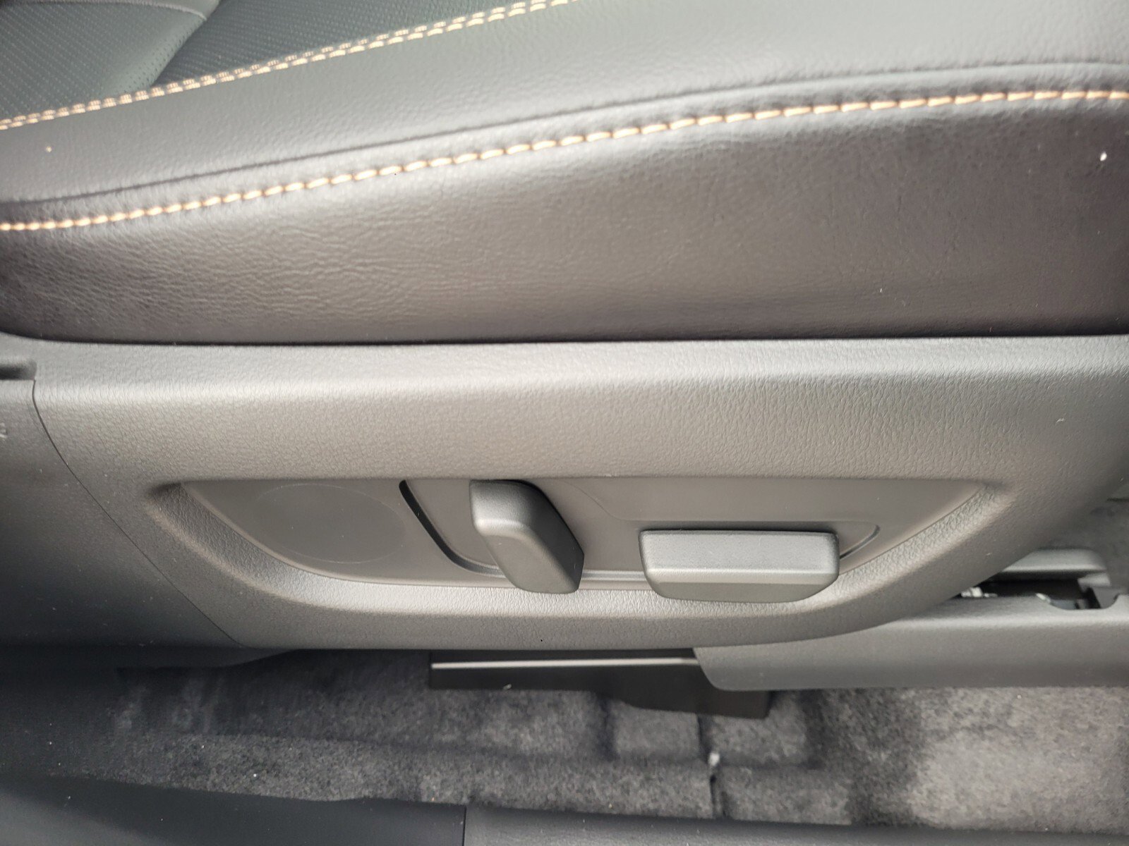 New 2026 MAZDA CX-70 3.3 Turbo w/ Preferred Package image 17