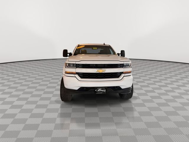 Used 2016 Chevrolet Silverado 1500 Custom w/ Custom Convenience Package AWD/4WD image 3