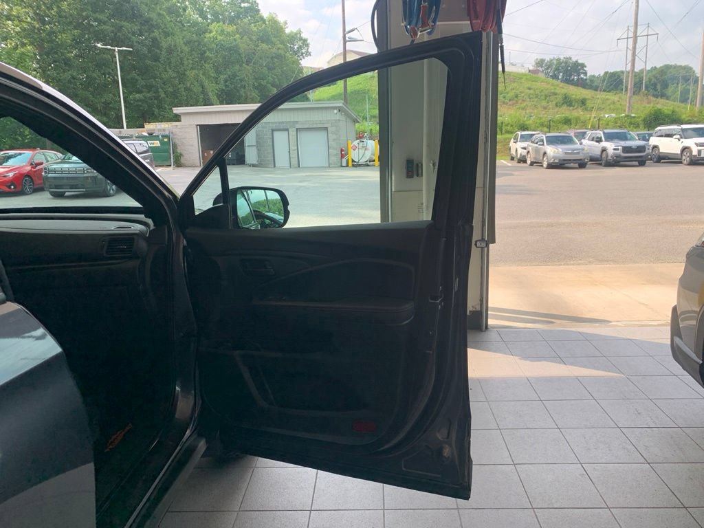 Used 2025 Honda Ridgeline TrailSport image 22