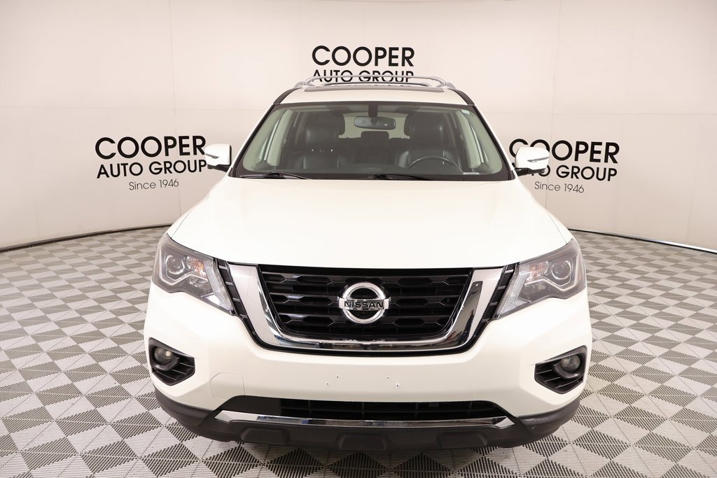 Used 2019 Nissan Pathfinder Platinum image 10
