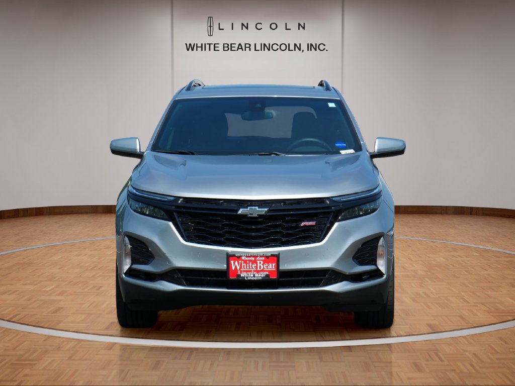 Used 2024 Chevrolet Equinox RS AWD/4WD image 2