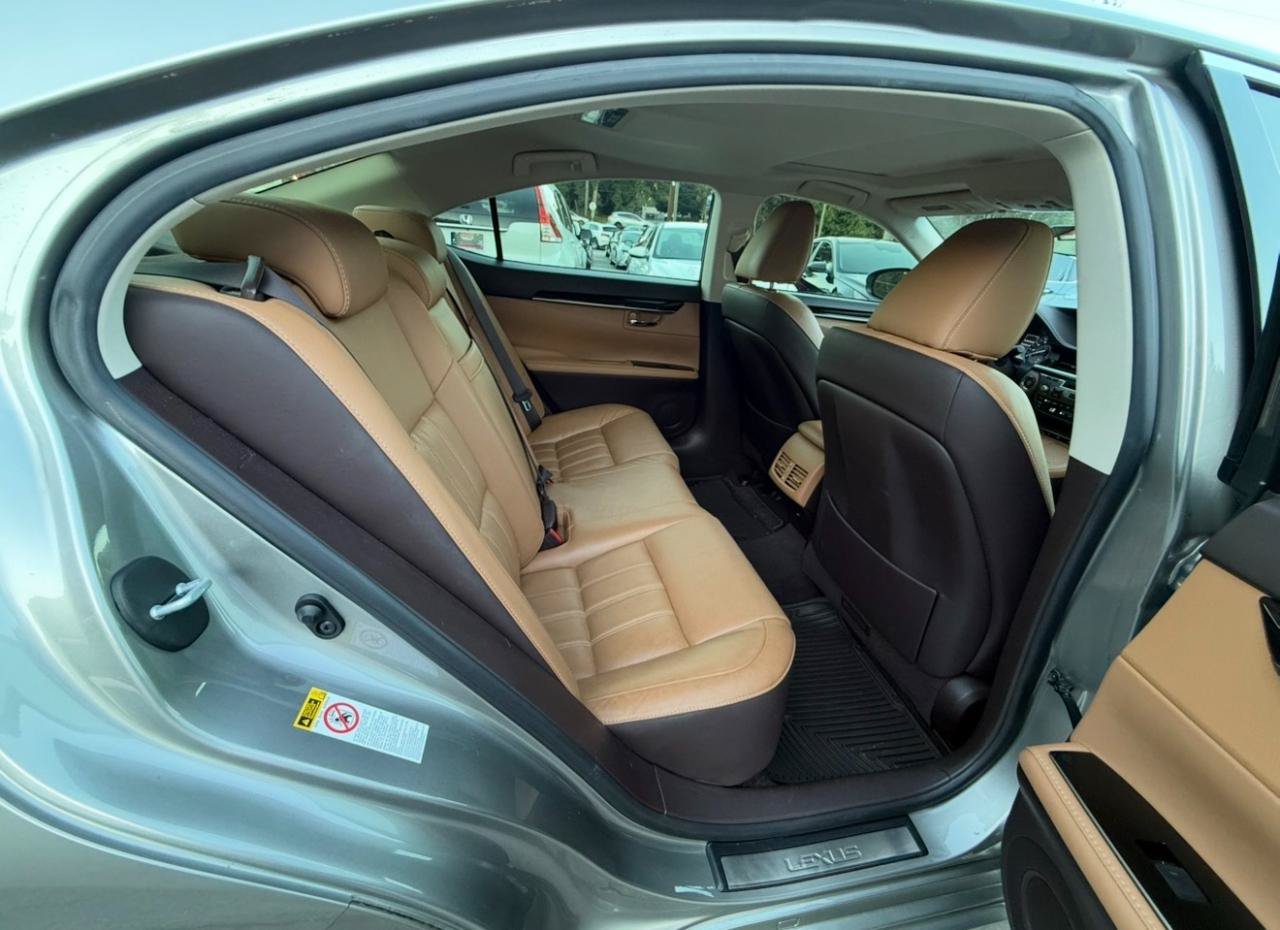 Used 2017 Lexus ES 350 w/ Luxury Package FWD image 14