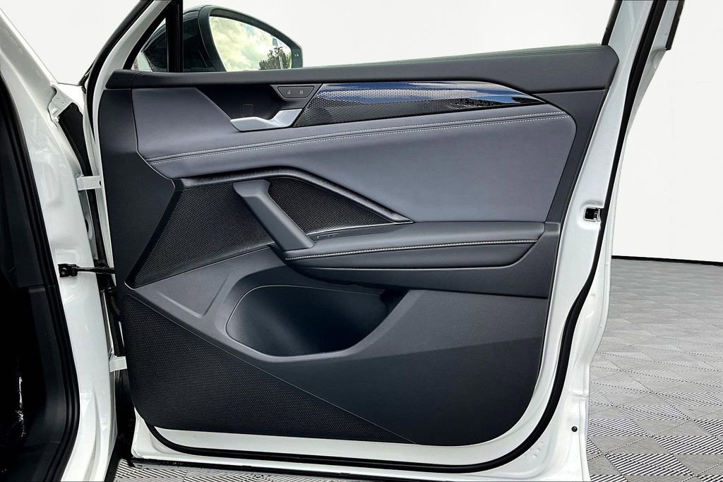 New 2026 Volkswagen Tiguan SE R-Line image 26