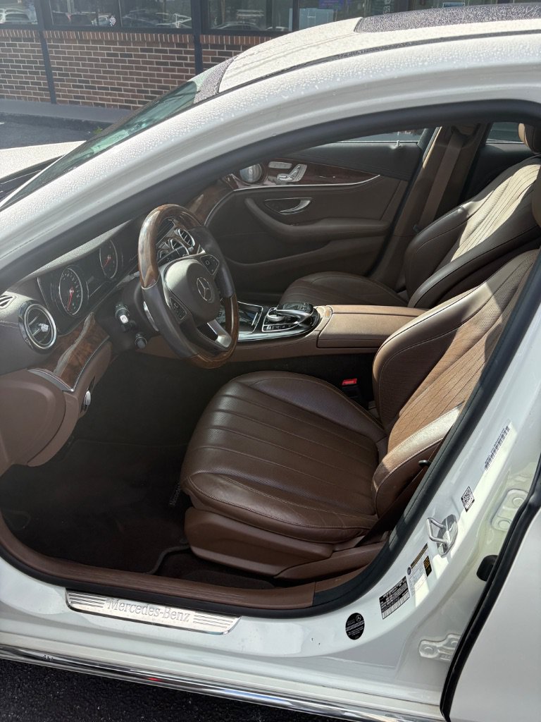 Used 2018 Mercedes-Benz E 300 image 20
