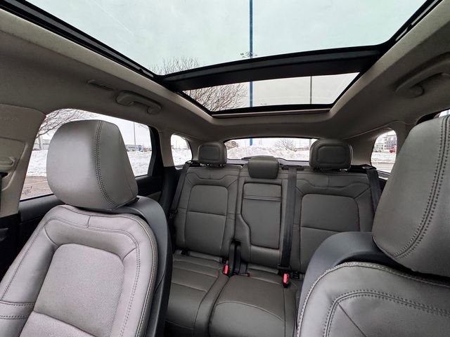 New 2026 Lincoln Corsair Premiere image 31