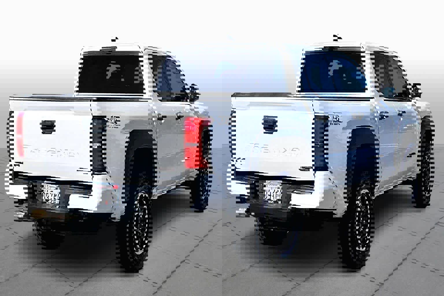 Certified 2024 Toyota Tacoma TRD Off-Road image 12