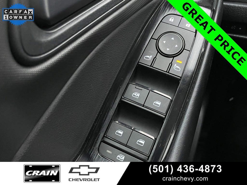 Used 2024 Nissan Rogue S image 11
