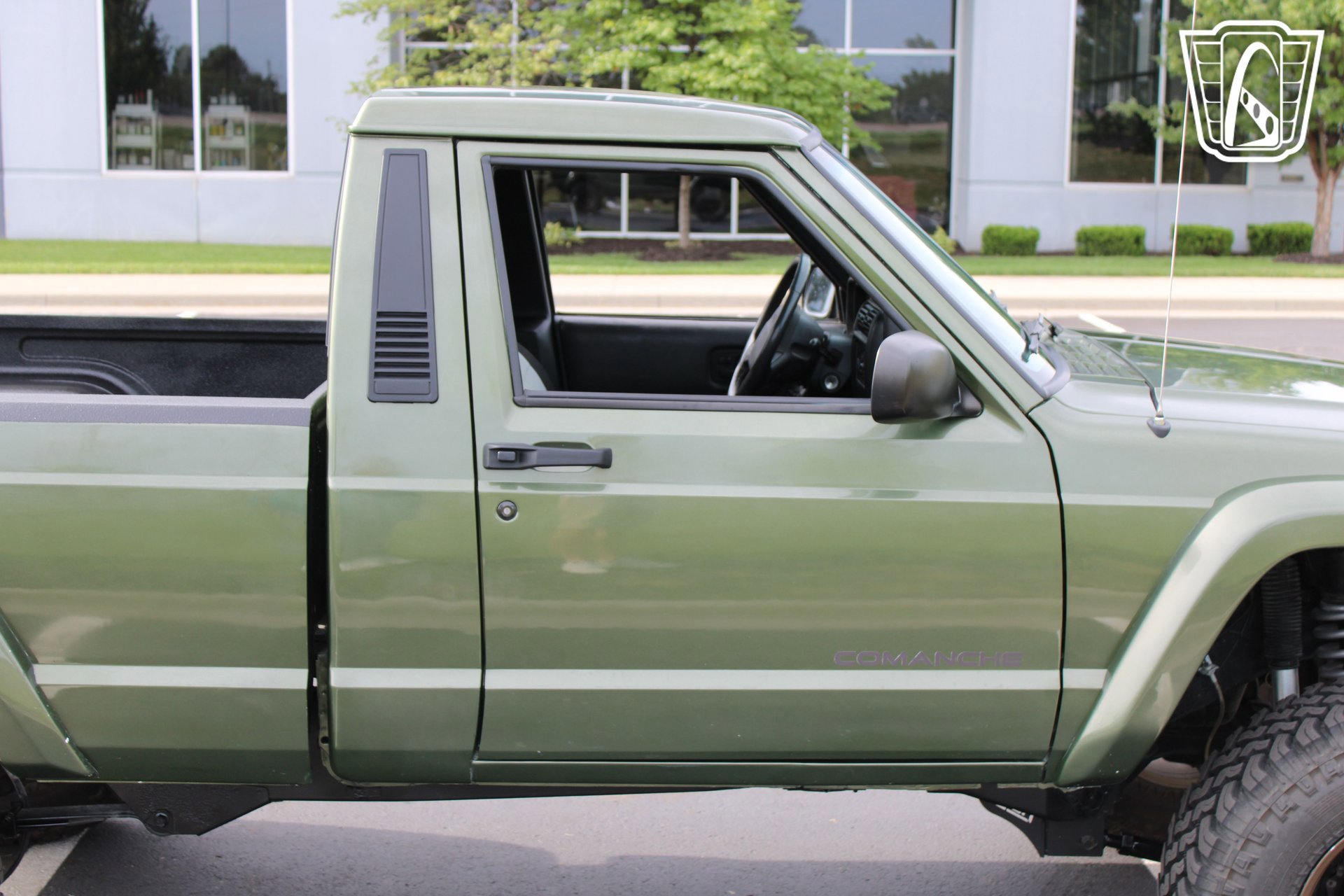 Used 1990 Jeep Comanche 2WD image 31