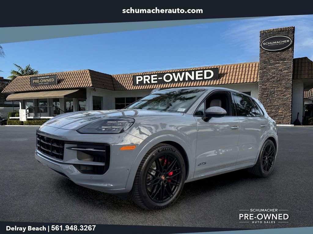 Used 2026 Porsche Cayenne GTS AWD/4WD image 3