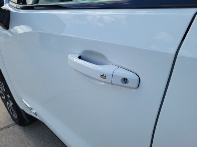 Used 2024 GMC Sierra 1500 AT4 w/ Technology Package image 11