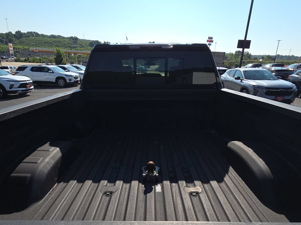 Used 2025 GMC Sierra 2500 Denali AWD/4WD image 8