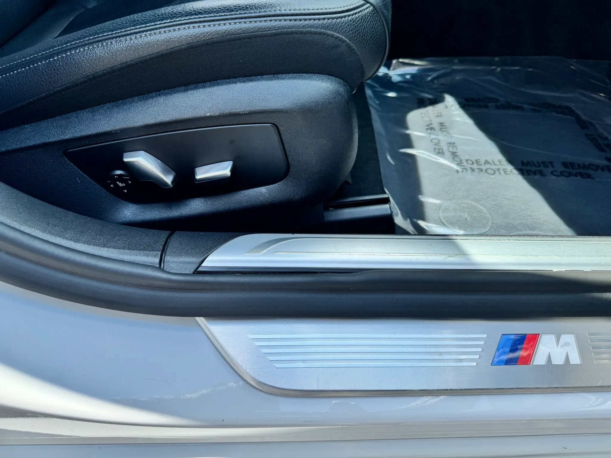 Used 2019 BMW 740i w/ M Sport Package RWD image 47
