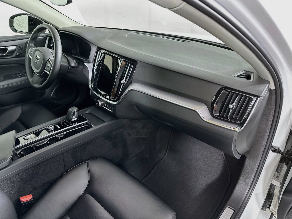 Used 2024 Volvo S60 B5 Core FWD image 37