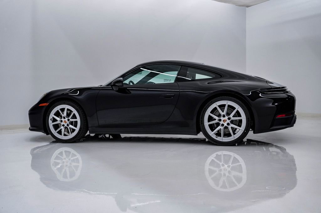 New 2026 Porsche 911 Carrera image 2