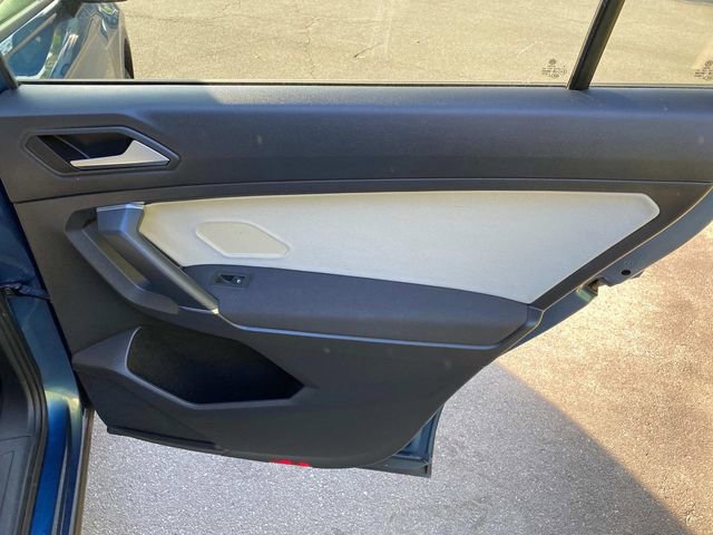 Used 2020 Volkswagen Tiguan S image 33