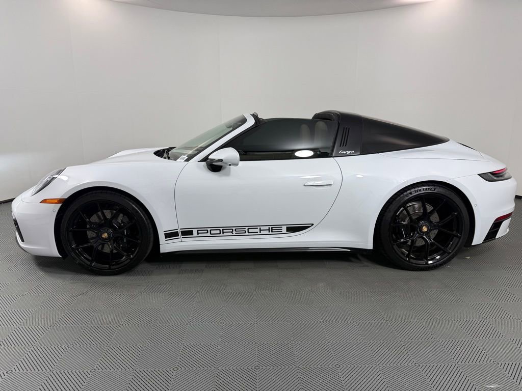 Certified 2023 Porsche 911 Targa 4S AWD/4WD image 31