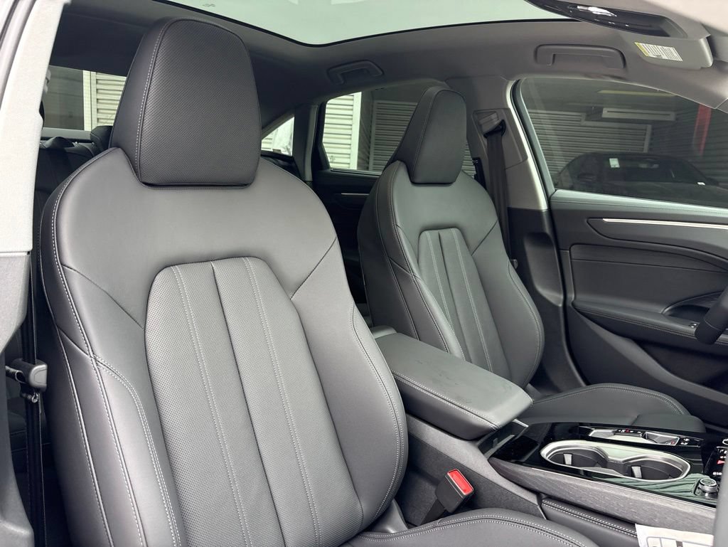 New 2026 Audi A6 Premium Plus AWD/4WD image 15