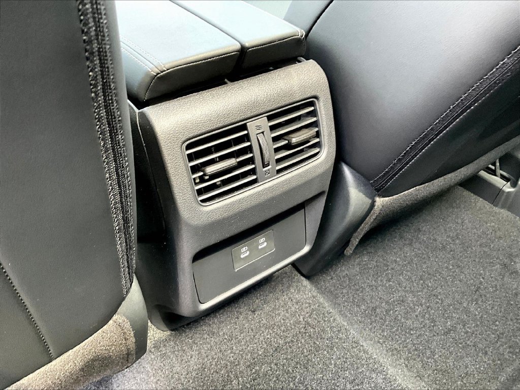 New 2026 Nissan Rogue Dark Armor AWD/4WD image 18