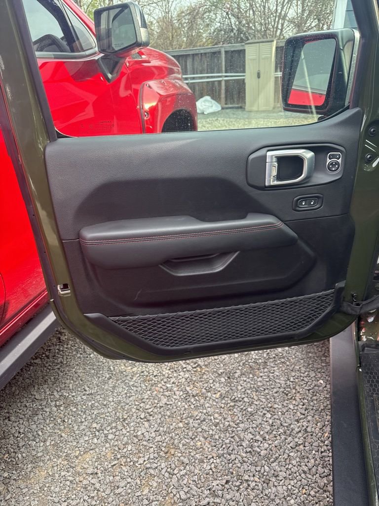 Used 2023 Jeep Wrangler Unlimited Rubicon 4xe image 16