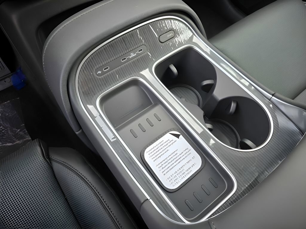 Used 2026 Hyundai Palisade Calligraphy image 19