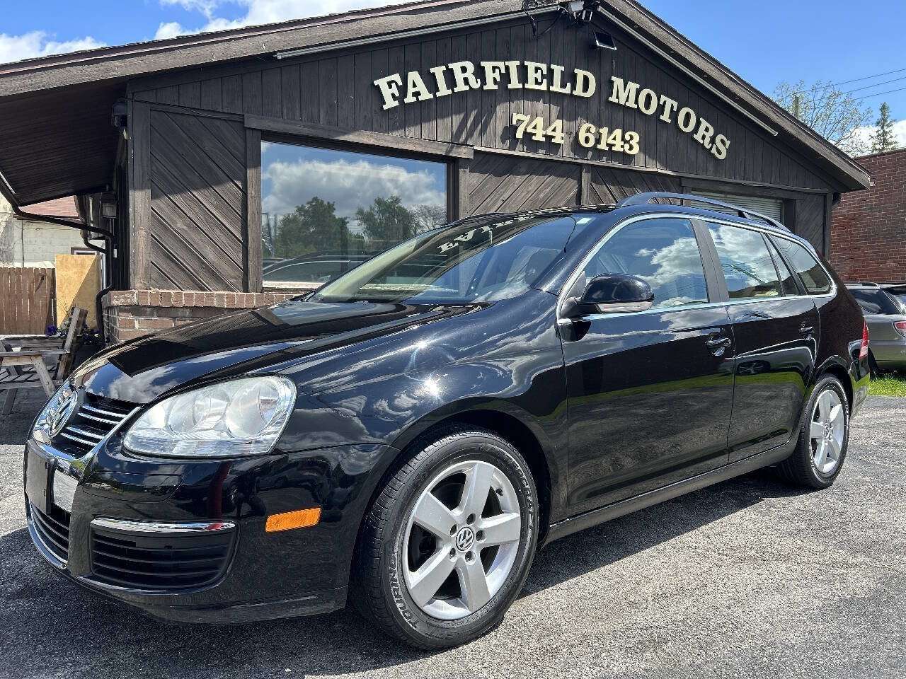 Used 2009 Volkswagen Jetta SE FWD image 1