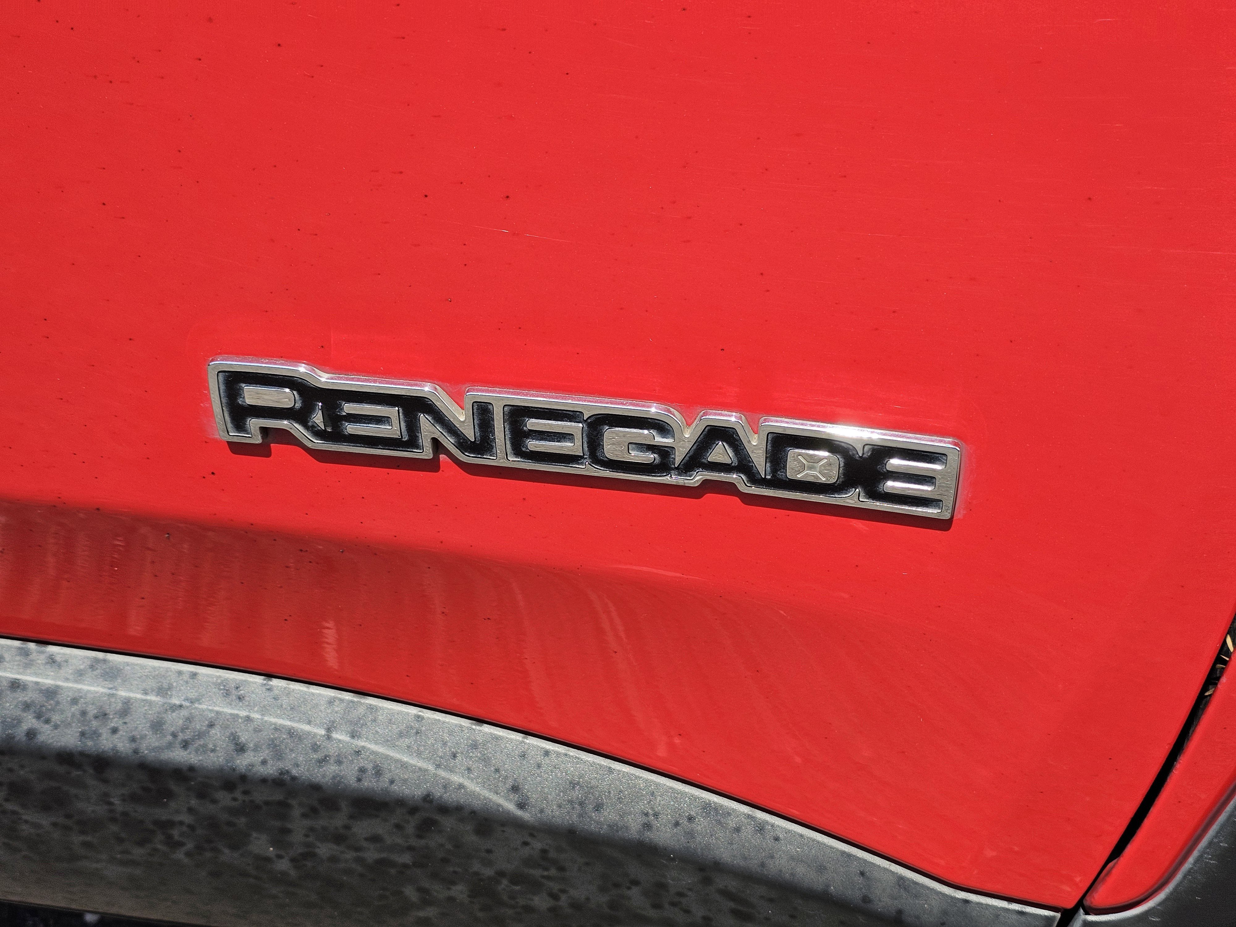 Used 2016 Jeep Renegade Latitude w/ Popular Equipment Group image 7